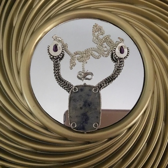 TAMERLANE SQUARE STONE W/ DESIGN ON FRONT AND TWO PEAR AMETHYST STERLING SILVER - Picture 6 of 9